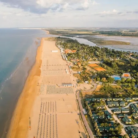 In A Modern Bibione