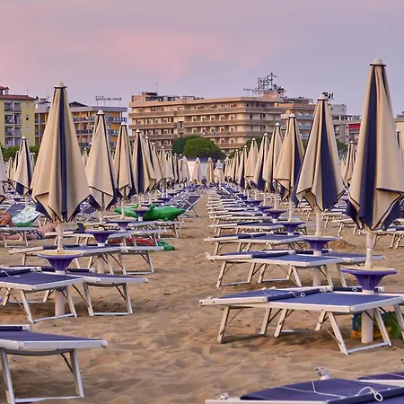 Stunning In A Modern - Beahost * Bibione