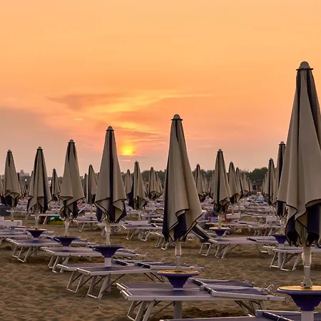 Apartment Stunning In A Modern - Beahost Bibione